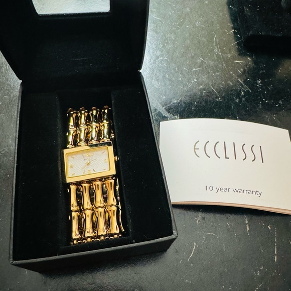 New In Box Gorgeous Ecclissi Goldtone Ladies Watch #80225 with papers. - Picture 3 of 8